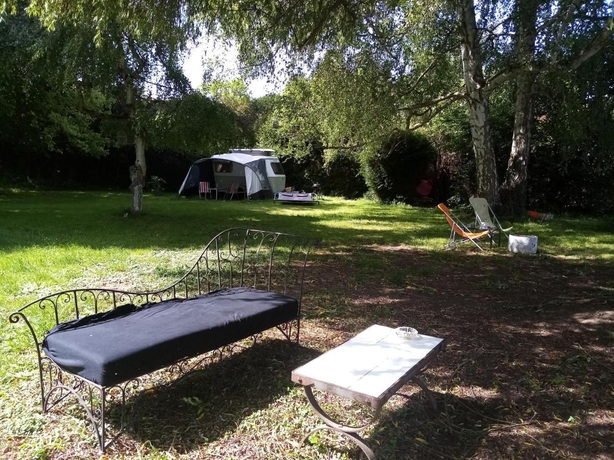 Havre De Paix Au Bords De L'Eure - Divers Hebergements Garennes-sur-Eure Exteriör bild