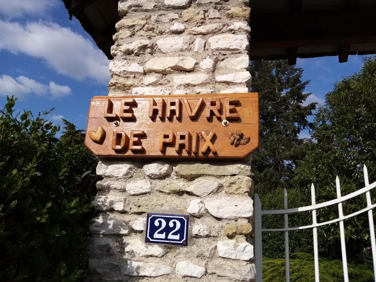 Havre De Paix Au Bords De L'Eure - Divers Hebergements Garennes-sur-Eure Exteriör bild